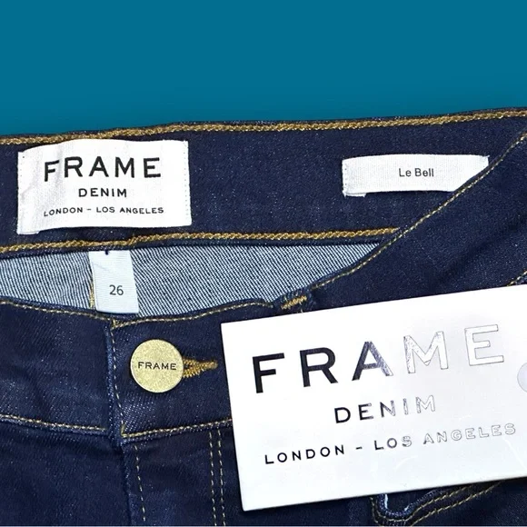 🎉HOST PICK!🎉NWT FRAME Le Bell Cropped Flare Jeans in Deep Indigo Blue. Size 26 - Picture 4 of 13